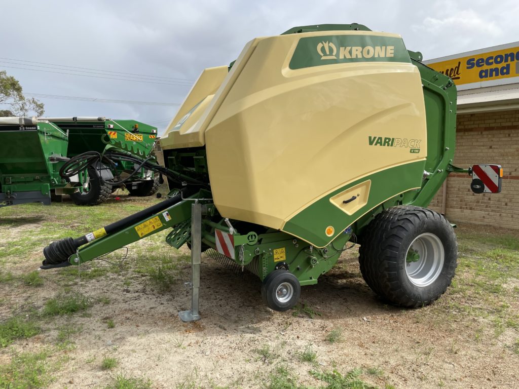 Krone round balers are built tough, taking on the harshest Australian environments with ease.